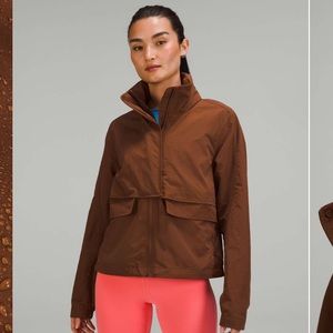 Lululemon Always Effortless Jacket
Roasted Brown size 0